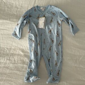 Kissy Kissy giraffe footie pajamas 0-3 months NWT
